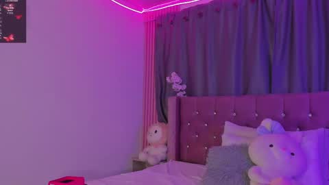 Snapshot of kiara_lovelyy chatting on 25, 5, 2026 Kiara online show from 25, 5, 2026