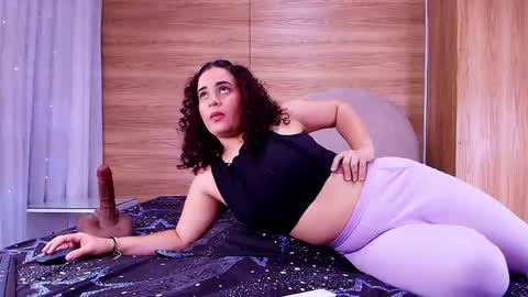 kiaralopez_ online show from 5, 6, 2026