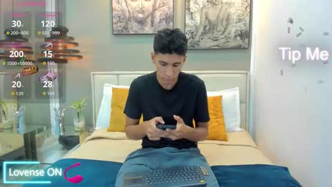 Kieran Derek online show from 11, 11, 2025