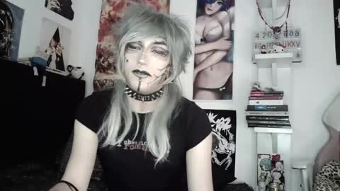 Snapshot of kiiller_queen chatting on 5, 6, 2026 kenny online show from 5, 6, 2026