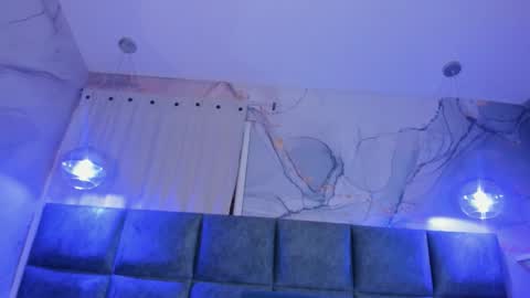 Snapshot of kiim_taaylor chatting on 21, 12, 2025 Kim online show from 21, 12, 2025