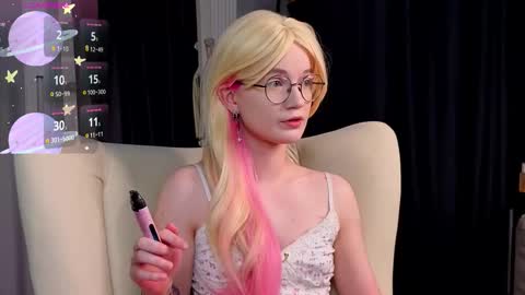 Snapshot of kiki_blue_eyes chatting on 5, 2, 2026 kiki_blue_eyes online show from 5, 2, 2026