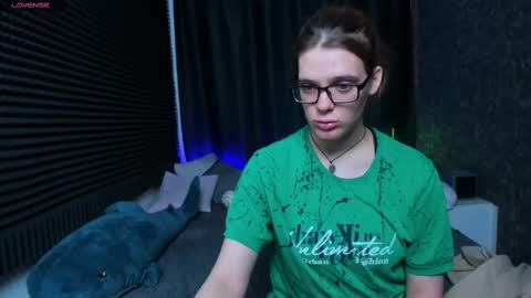 Kiki online show from 11, 3, 2025