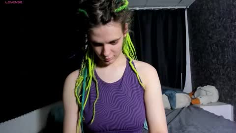 Kiki online show from 3, 12, 2025