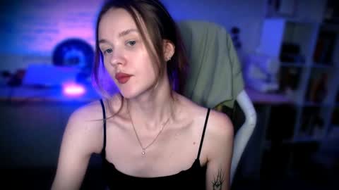 Snapshot of kikies_ chatting on 3, 12, 2024 Mika and Miranda online show from 3, 12, 2024