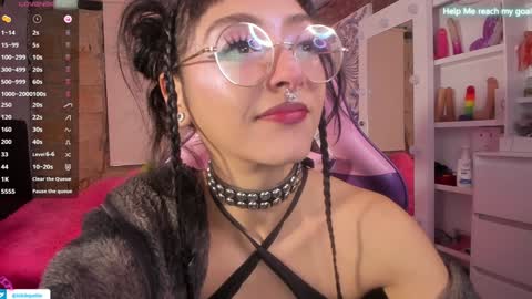 Snapshot of kikilepetite chatting on 23, 1, 2025 kiki online show from 23, 1, 2025