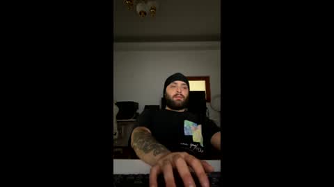 Snapshot of killerbeexxx chatting on 31, 5, 2026 killerbeexxx online show from 31, 5, 2026
