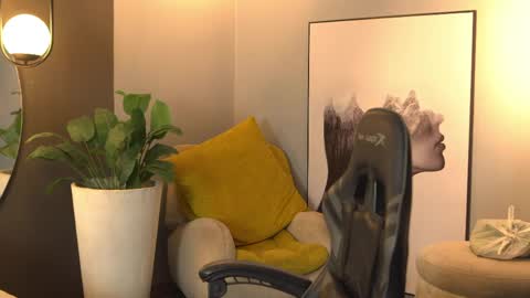 Snapshot of kim_beckett chatting on 27, 5, 2026 Kim online show from 27, 5, 2026