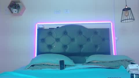 Kim online show from 6, 11, 2025