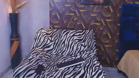 Snapshot of kim_curly_ chatting on 23, 5, 2026 KIM online show from 23, 5, 2026