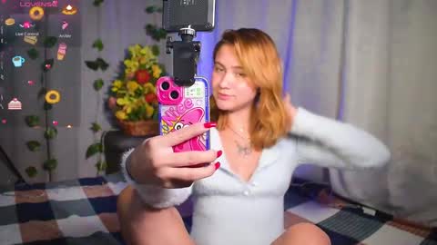 Snapshot of kim_dolls1823 chatting on 13, 12, 2024 ISABELLA 3 online show from 13, 12, 2024