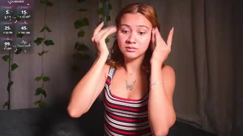 Snapshot of kim_dolls1823 chatting on 3, 1, 2025 ISABELLA 3 online show from 3, 1, 2025