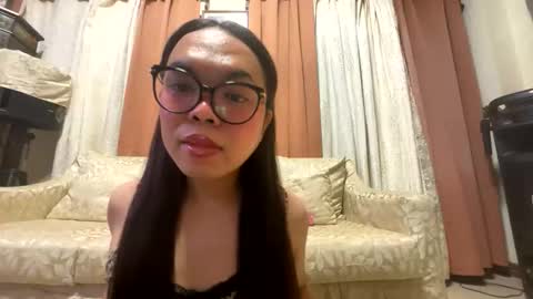 Snapshot of kim_kyile chatting on 30, 5, 2026 KYLIE online show from 30, 5, 2026