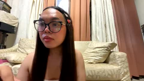 Snapshot of kim_kyile chatting on 2, 6, 2026 KYLIE online show from 2, 6, 2026