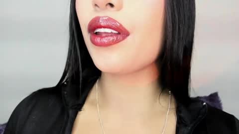 kim_mouth17 online show from 23, 4, 2026