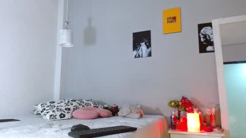 Snapshot of kimandyuk chatting on 5, 12, 2024 Kim Yuk online show from 5, 12, 2024