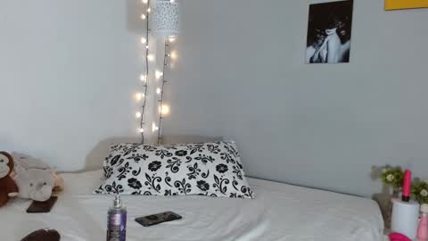 Snapshot of kimandyuk chatting on 6, 12, 2024 Kim Yuk online show from 6, 12, 2024