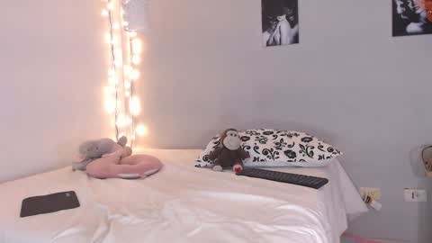 Snapshot of kimandyuk chatting on 14, 12, 2024 Kim Yuk online show from 14, 12, 2024