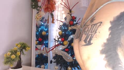 Snapshot of kimandyuk chatting on 27, 12, 2024 Kim Yuk online show from 27, 12, 2024