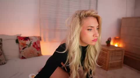 Snapshot of kimberhot chatting on 14, 6, 2026 Kim online show from 14, 6, 2026