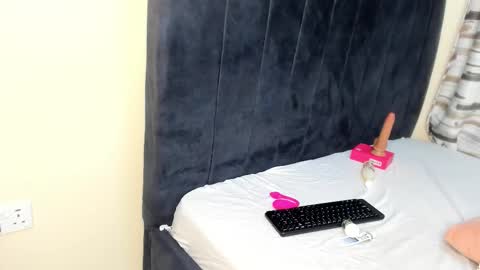 Snapshot of kimberly_blaze chatting on 4, 2, 2026 kimberly_blaze online show from 4, 2, 2026