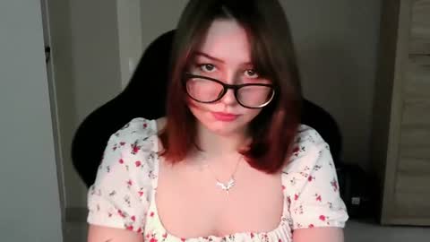 Snapshot of kimberly_charm chatting on 23, 7, 2026 Kimberly online show from 23, 7, 2026