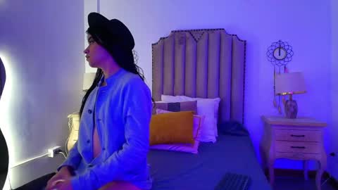 Snapshot of kimberly_colle7 chatting on 25, 5, 2026 kimberly colle7 online show from 25, 5, 2026