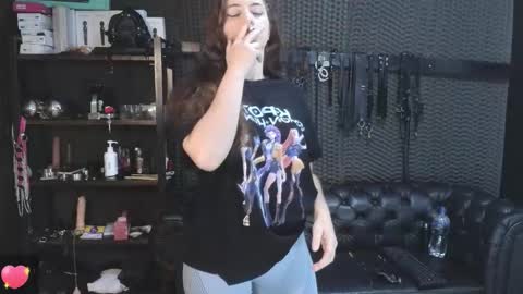  KIMBERLY SWAN  online show from 2, 3, 2026