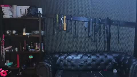  KIMBERLY SWAN  online show from 24, 5, 2026