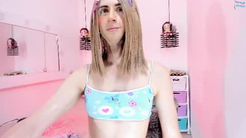 Snapshot of kimberly_thonson chatting on 26, 6, 2026 kimberly_thonson online show from 26, 6, 2026