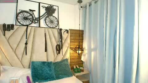 Snapshot of kimberlyfox_t chatting on 6, 5, 2026 kimberlyfox_t online show from 6, 5, 2026