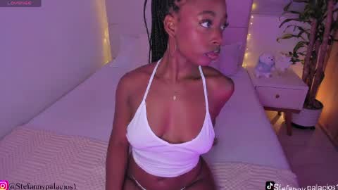 Snapshot of kimberlylenox chatting on 6, 5, 2026 Queen Kim online show from 6, 5, 2026