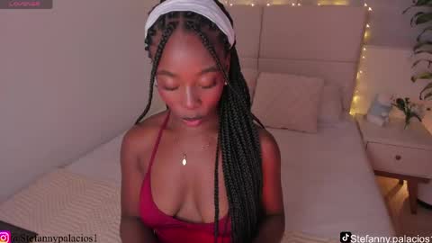 Snapshot of kimberlylenox chatting on 6, 5, 2026 Queen Kim online show from 6, 5, 2026