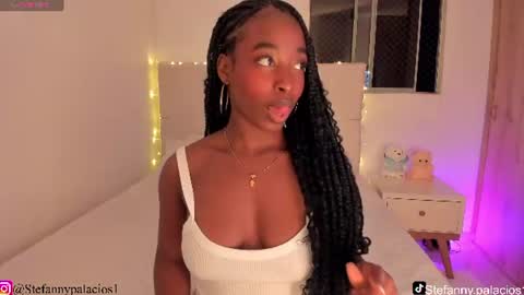 Snapshot of kimberlylenox chatting on 17, 6, 2026 Queen Kim online show from 17, 6, 2026