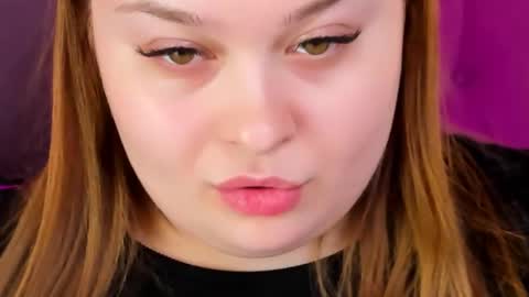 Snapshot of kimberlymaran chatting on 15, 4, 2026 The one that you wont be able to forget online show from 15, 4, 2026