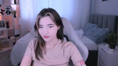 Snapshot of kimm_wong chatting on 25, 6, 2026 kimm wong online show from 25, 6, 2026