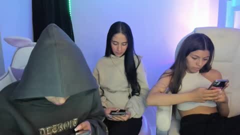 Snapshot of kimmi_foxy chatting on 11, 12, 2024 kimmi online show from 11, 12, 2024