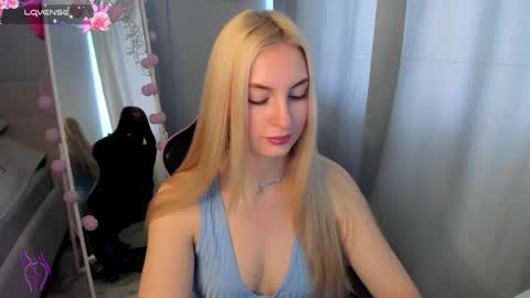 Snapshot of kimmy1_powell chatting on 9, 5, 2026 kimmy1_powell online show from 9, 5, 2026
