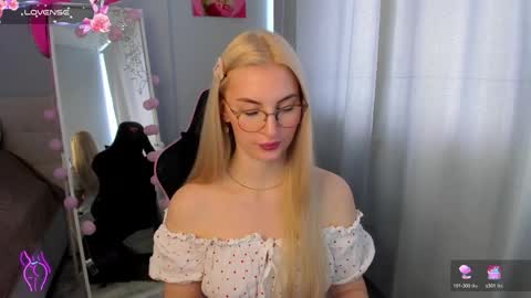 Snapshot of kimmy1_powell chatting on 26, 5, 2026 kimmy1_powell online show from 26, 5, 2026