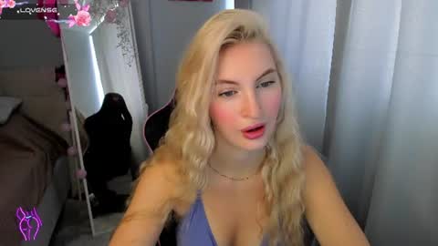 Snapshot of kimmy1_powell chatting on 27, 6, 2026 kimmy1_powell online show from 27, 6, 2026