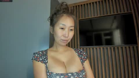 Snapshot of kimmy_sunn chatting on 9, 4, 2026 Kimmy online show from 9, 4, 2026