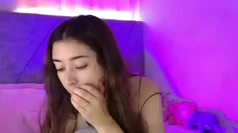 Snapshot of kimmy_veggaa chatting on 19, 9, 2025 kimm online show from 19, 9, 2025