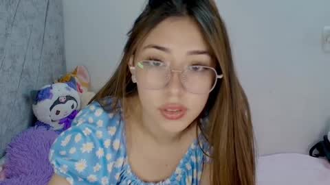 Snapshot of kimmy_veggaa chatting on 5, 10, 2025 kimm online show from 5, 10, 2025