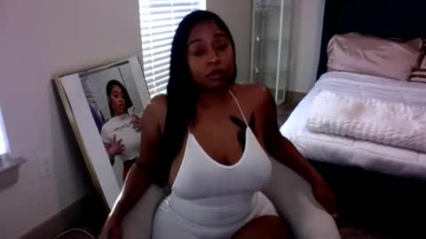 kimmyluxx online show from 8, 2, 2025