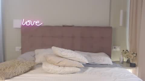 Snapshot of kimshineee chatting on 28, 4, 2026 KimShineee online show from 28, 4, 2026