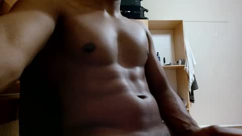 Snapshot of kinda_horny_right_now chatting on 14, 11, 2025 Isaac online show from 14, 11, 2025