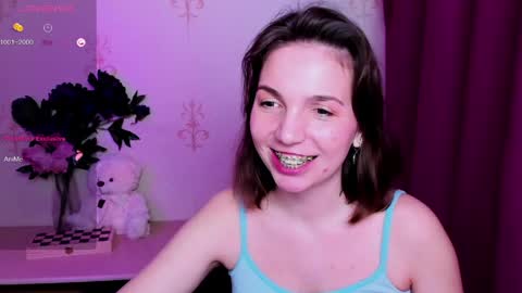 Hazel online show from 5, 4, 2026