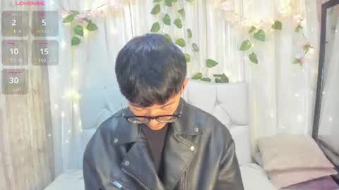 Snapshot of king_luxury1 chatting on 29, 7, 2026 King online show from 29, 7, 2026