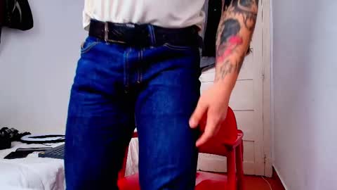 Snapshot of king_master_juan chatting on 11, 11, 2025 The Best Master online show from 11, 11, 2025