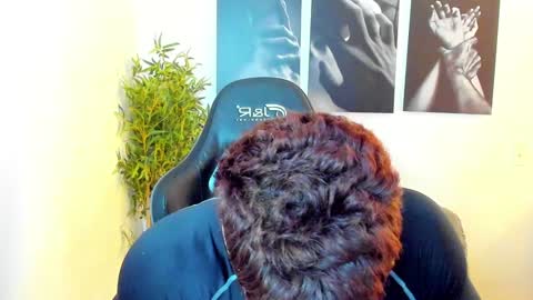 Snapshot of king_of_kings__ chatting on 11, 1, 2025 king_of_kings__ online show from 11, 1, 2025